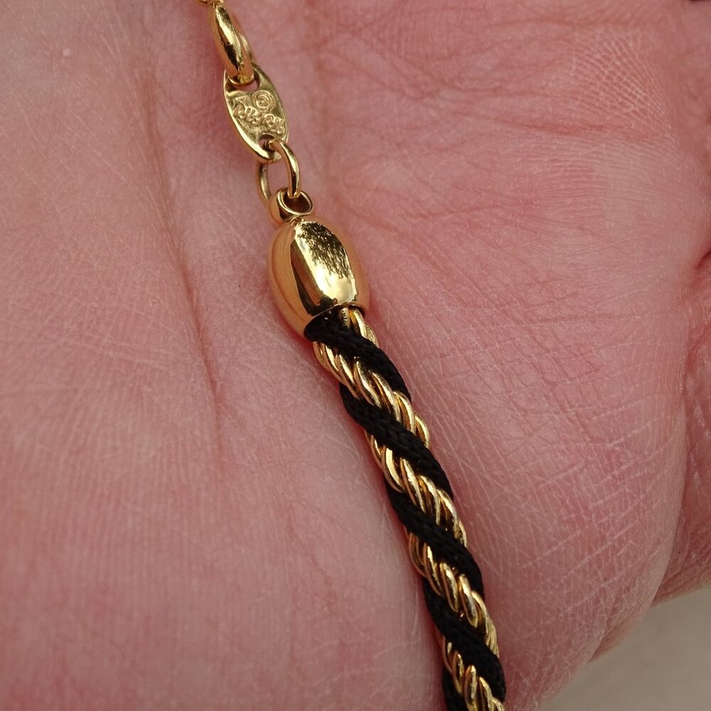 Vintage Trifari Black Cord and Gold Tone Rope Chain Necklace 24" - Picture 7 of 9